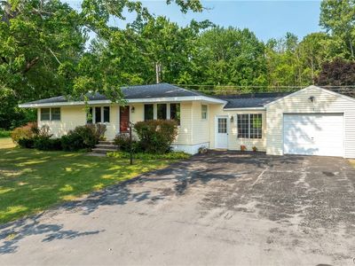 593 Phinney Rd