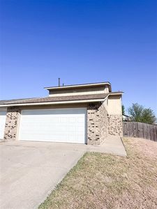 2701 NW Friar Tuck Ln APT A