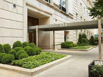 1001 5th Ave APT 18A