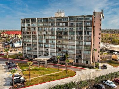 4600 Ocean Dr APT 308
