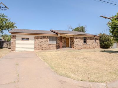 Property at 105 E Maple St, Holliday, TX