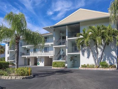 22652 Island Pines Way APT 254