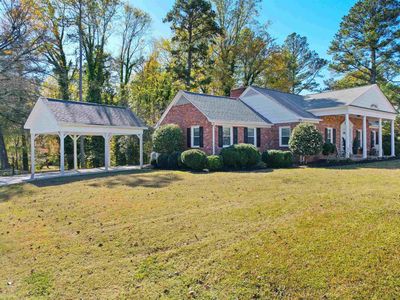 201 Crestview Dr