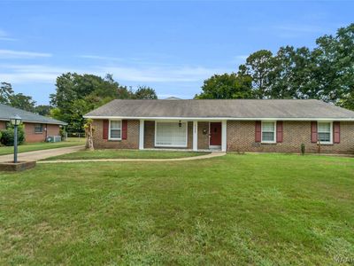 535 E Moye Dr