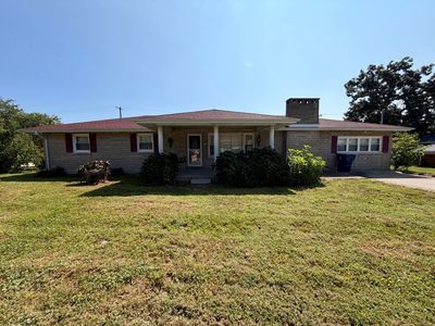 214 Laurel Dr