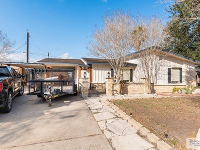 313 E Flynn Ave