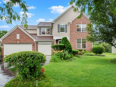 633 Versailles Dr