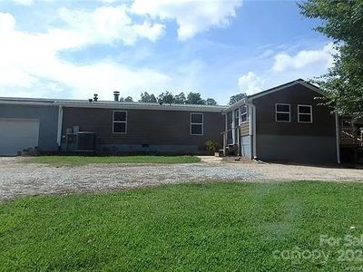 6905 Us Highway 70 E