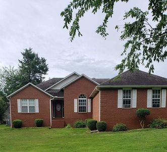 1107 William J Cv