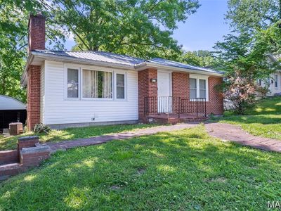 Property at 823 N Missouri St, Cape Girardeau, MO
