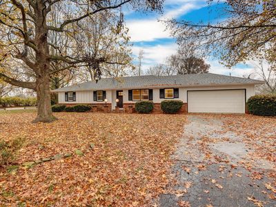 701 Hillcrest Avenue