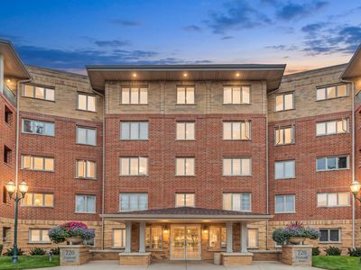 720 Creekside Dr Unit 303