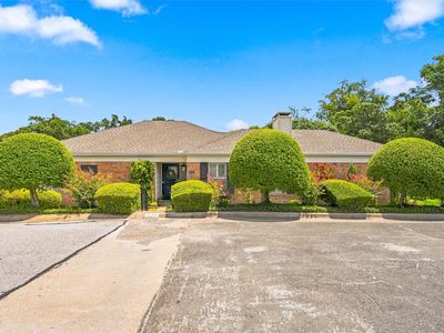 3209 Creekwood Cir