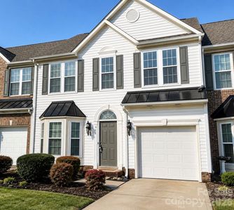 Property at 320 Shingleoak Dr, Lake Wylie, SC