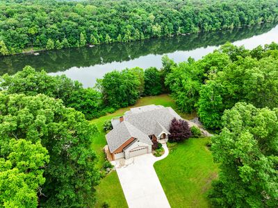 495 Perry Lee Colyer Rd