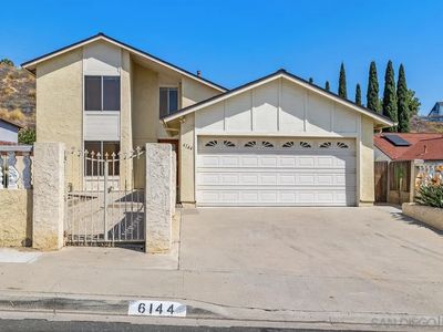 6144 Daisy Ave