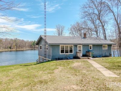 3874 Lake Ellwood Rd
