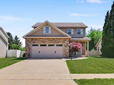 401 Trefoil