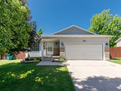 1199 E Pheasant View Dr