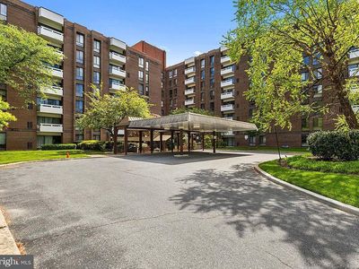 7 Slade Ave APT 607