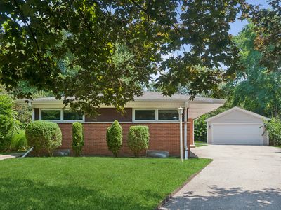 Property at 2117 Parkview Ct, Wilmette, IL