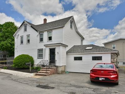 Property at 4 Wiley Pl, Wakefield, MA