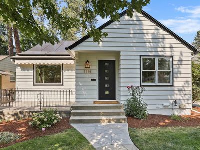 1115 E 28th Ave