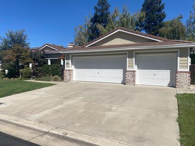 3537 Oak Shores Dr