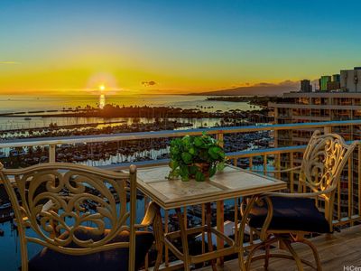 1777 Ala Moana Blvd APT 1702