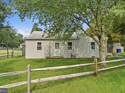 200 W Buckshutem Rd
