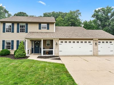 323 Lightning Wood Ct