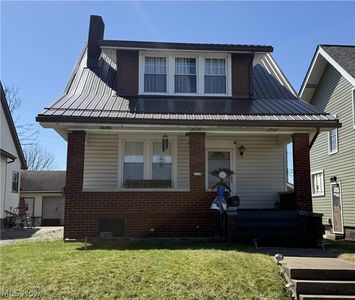 1116 Oak Grove Ave