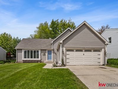 228 N Walnut Ln