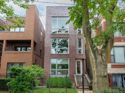 1534 N Wood St #3
