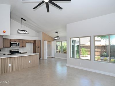 7535 E Harbor Dr