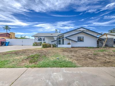 6002 W CATALINA Drive