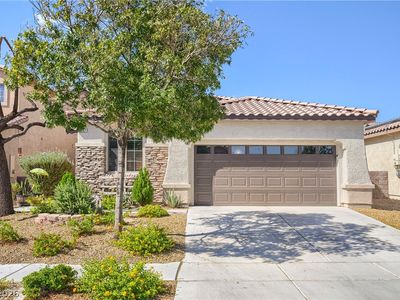 8227 Oasis Bloom St