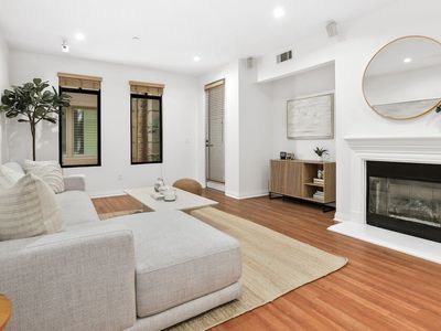 5625 Crescent Park W APT 105