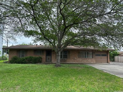 242 ZEPHYR DR