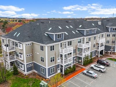 16 Taylor Dr #3003