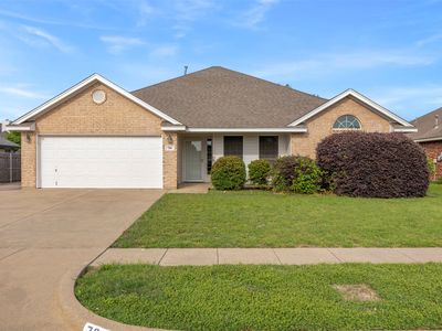 706 Hill Ln