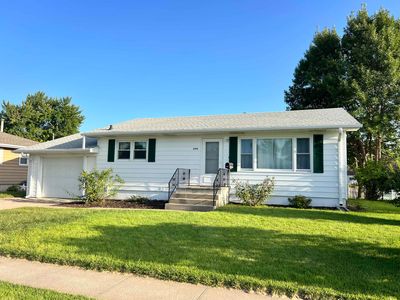 1106 Rose Ln