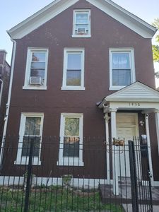 1436 S Kenneth Ave