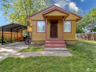 828 Edgewood