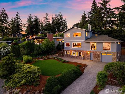 12112 25th Ave SW