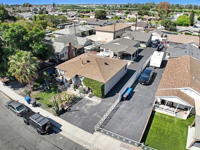 8783 La Salle St