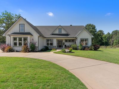 17 Joan Dr