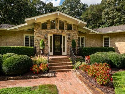 517 Woodards Ford Rd
