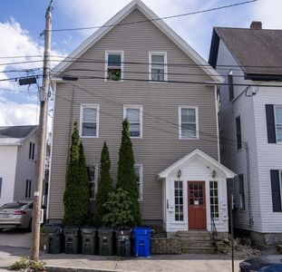 285 E. High Street
