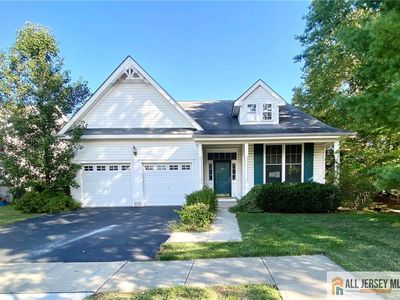 Property at 86 Labaw Dr, Cranbury, NJ